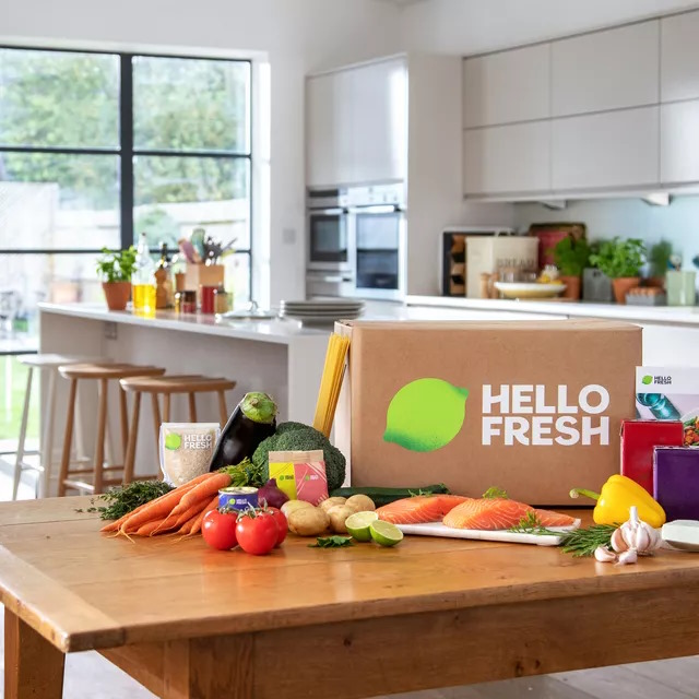 HelloFresh box auf dem Tisch